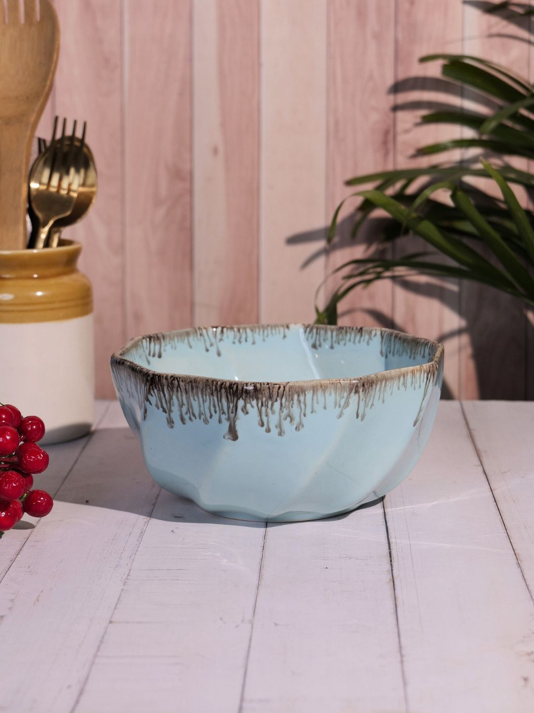 VarEesha Mint Green Printed Ceramic Serving Bowl