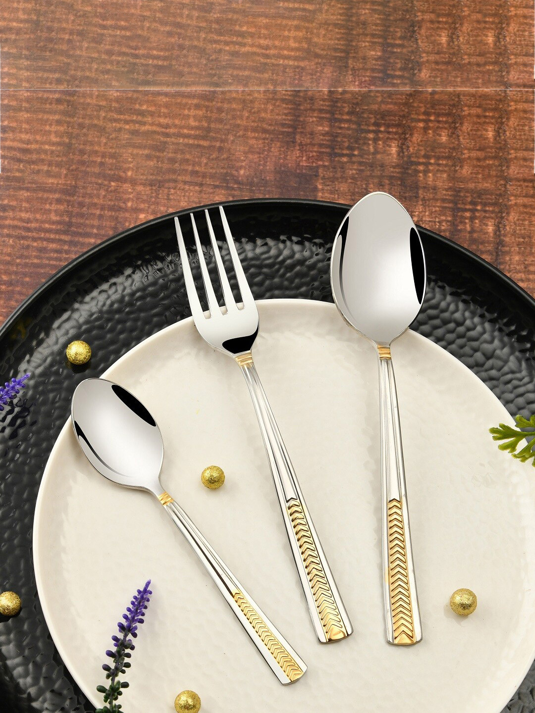 FNS Midas 24 Karat Gold Plated Stainless Steel 18 Pc Cutlery Set with Hanging Stand