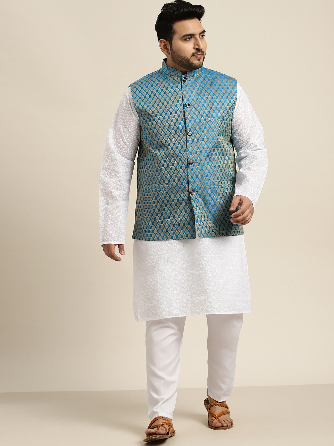 SOJANYA PLUS Plus Size Men White Cotton Kurta with Pyjamas & Nehru Jacket
