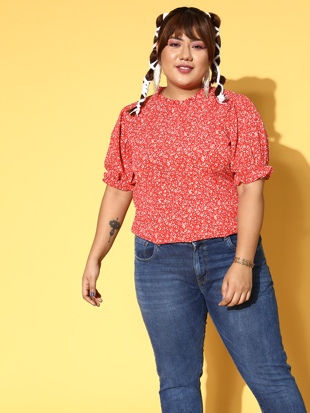 Berrylush Curve Gorgeous Red Floral Vacay Attire