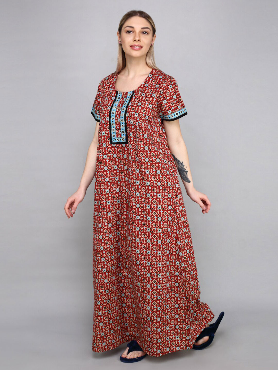 evolove Red Printed Maxi Nightdress