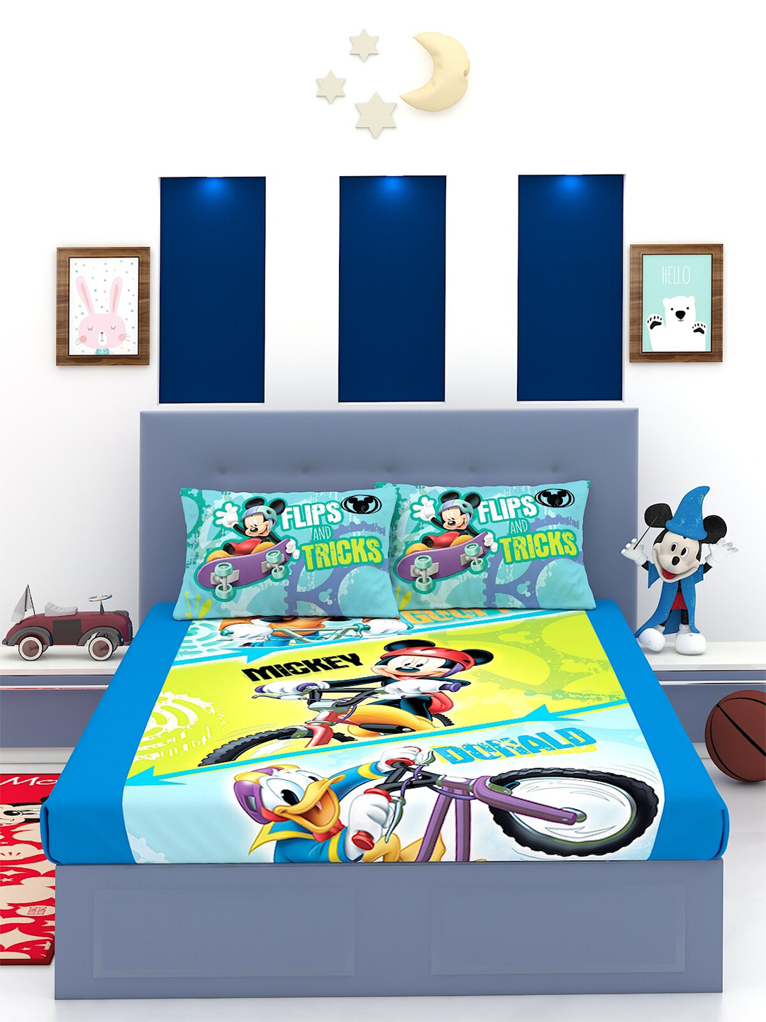 Disney Flat_Dbs_Kidze Green Cartoon Characters Cotton 180 TC King Bedsheet with 2 Pillow Covers-270 x 270 cm