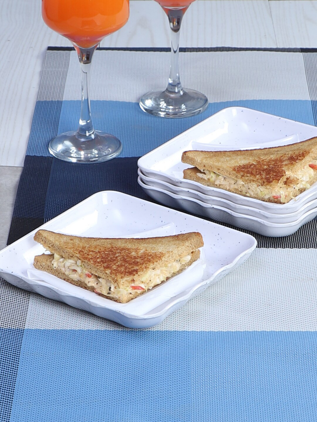 CDI White 4 Pcs Serving Platter With Dip Bowl