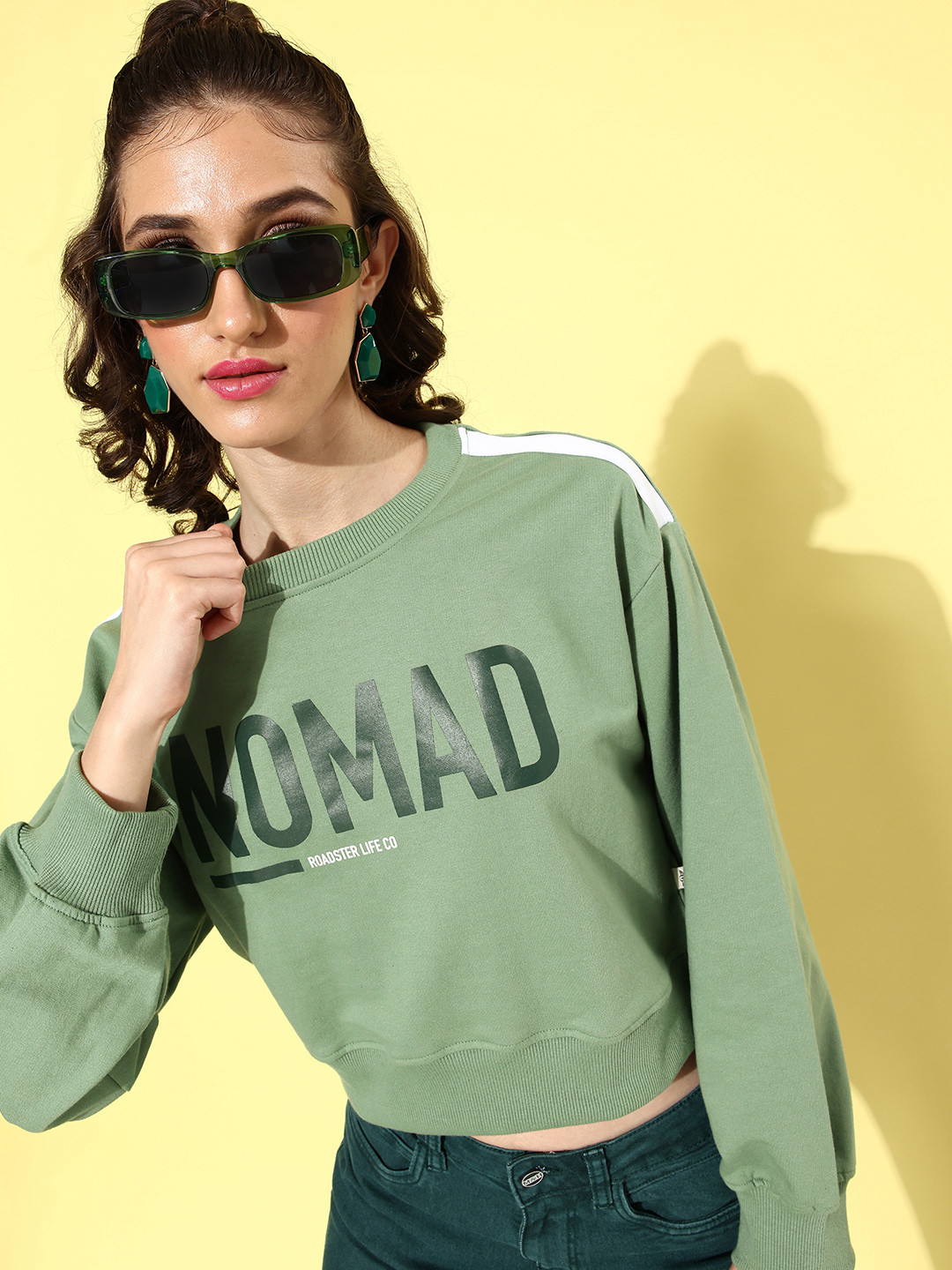The Roadster Life Co. Sea Green Hyper Graphics Printed Cropped Sweatshirt