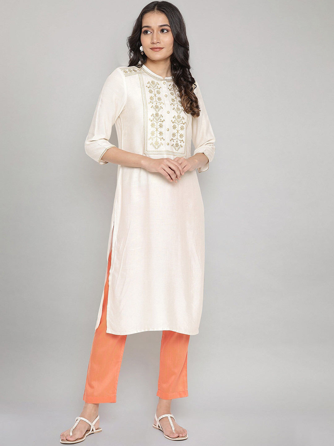 AURELIA Women White Floral Embroidered Flared Sleeves Thread Work Kurta