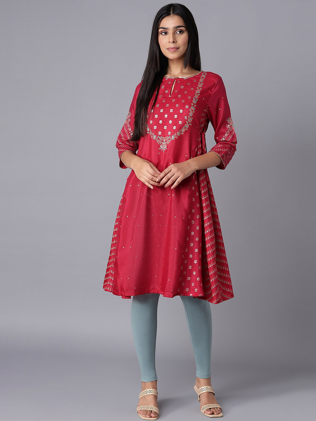 W Women Red Ethnic Motifs Embroidered Keyhole Neck Kurta