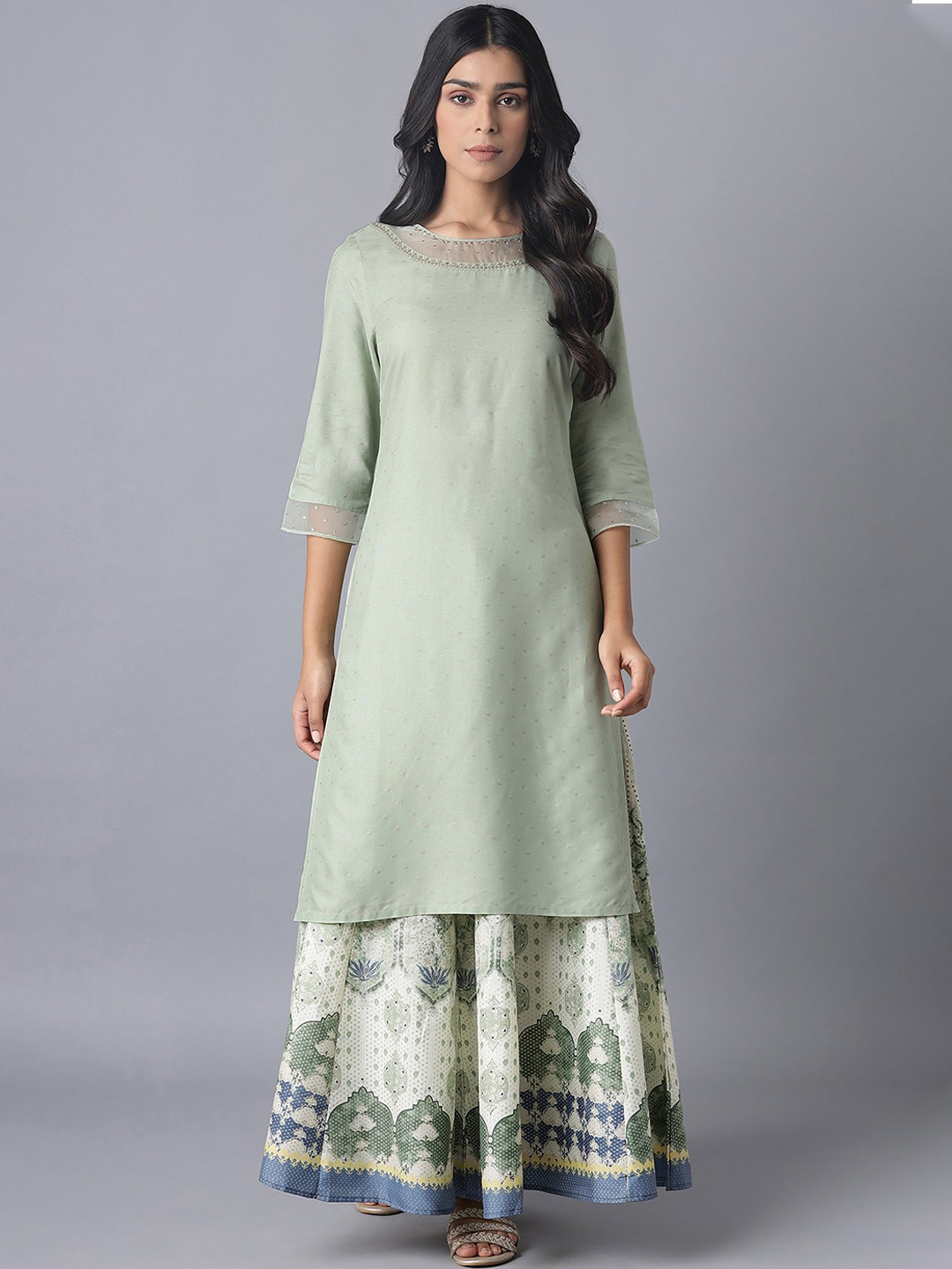 W Women Green Geometric Embroidered Thread Work Kurta