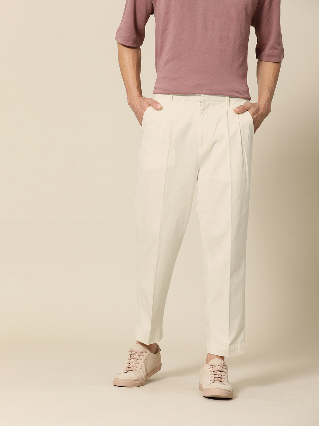Mr Bowerbird Men Cream-Coloured Oversized Fit Mid-Rise Elephant Ankle Pleated Trousers