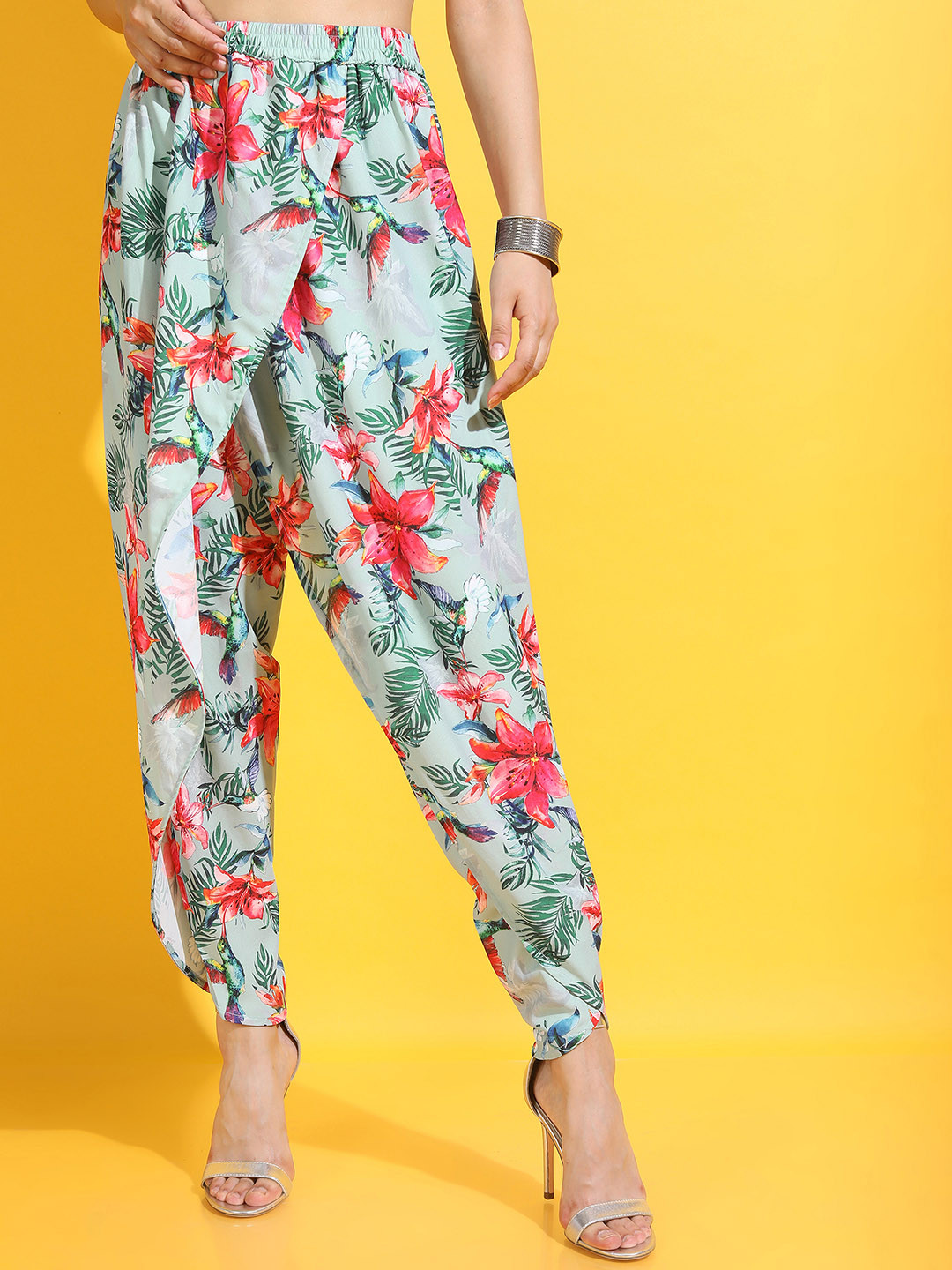 Vishudh Vishudh Women Gorgeous Green Floral Dhoti pant