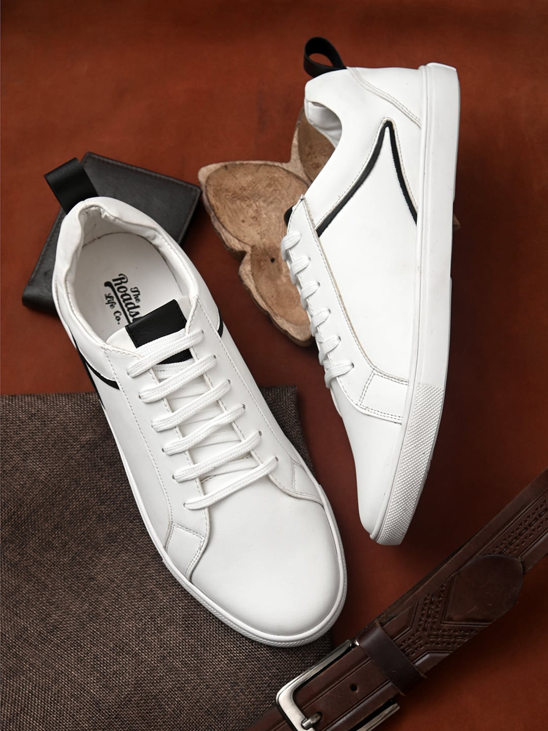 Roadster Men White PU Lace-Ups Sneakers