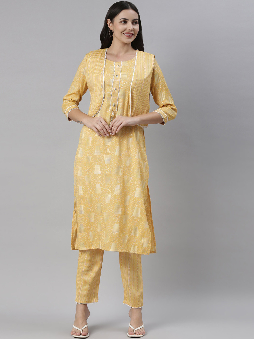 Pashmoda Women Yellow Printed Kurta with Trousers & Waistcoat