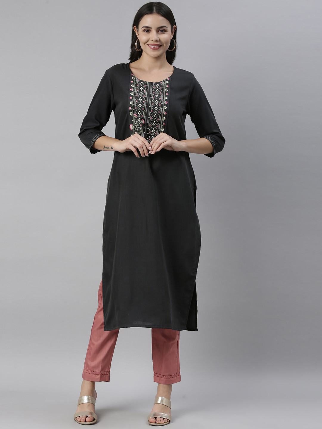Pashmoda Women Charcoal Grey & Rose Floral Yoke Design Thread Work Kurta with Trousers