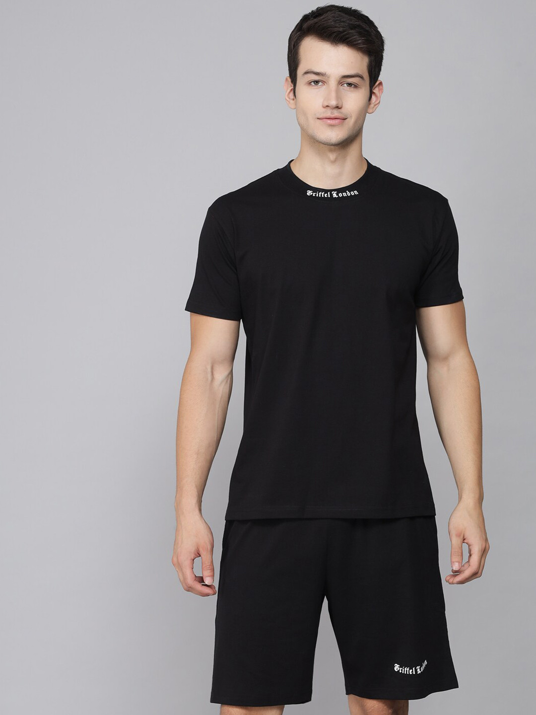 GRIFFEL Men Black T-shirt with Shorts