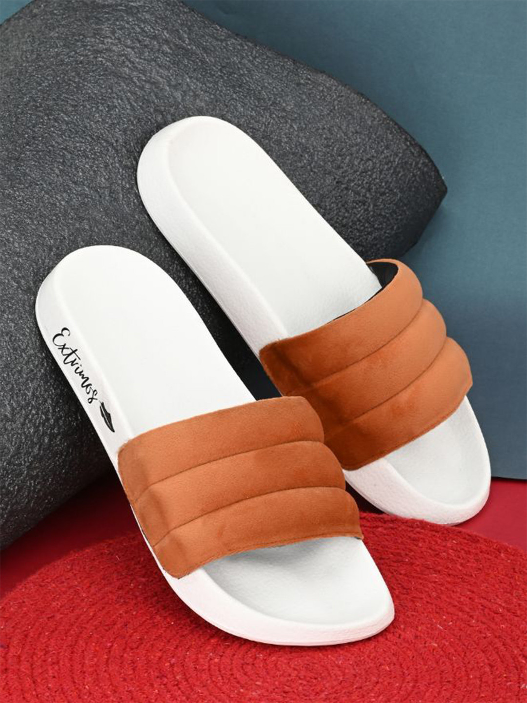 EXTRIMOS Men Orange & White Sliders