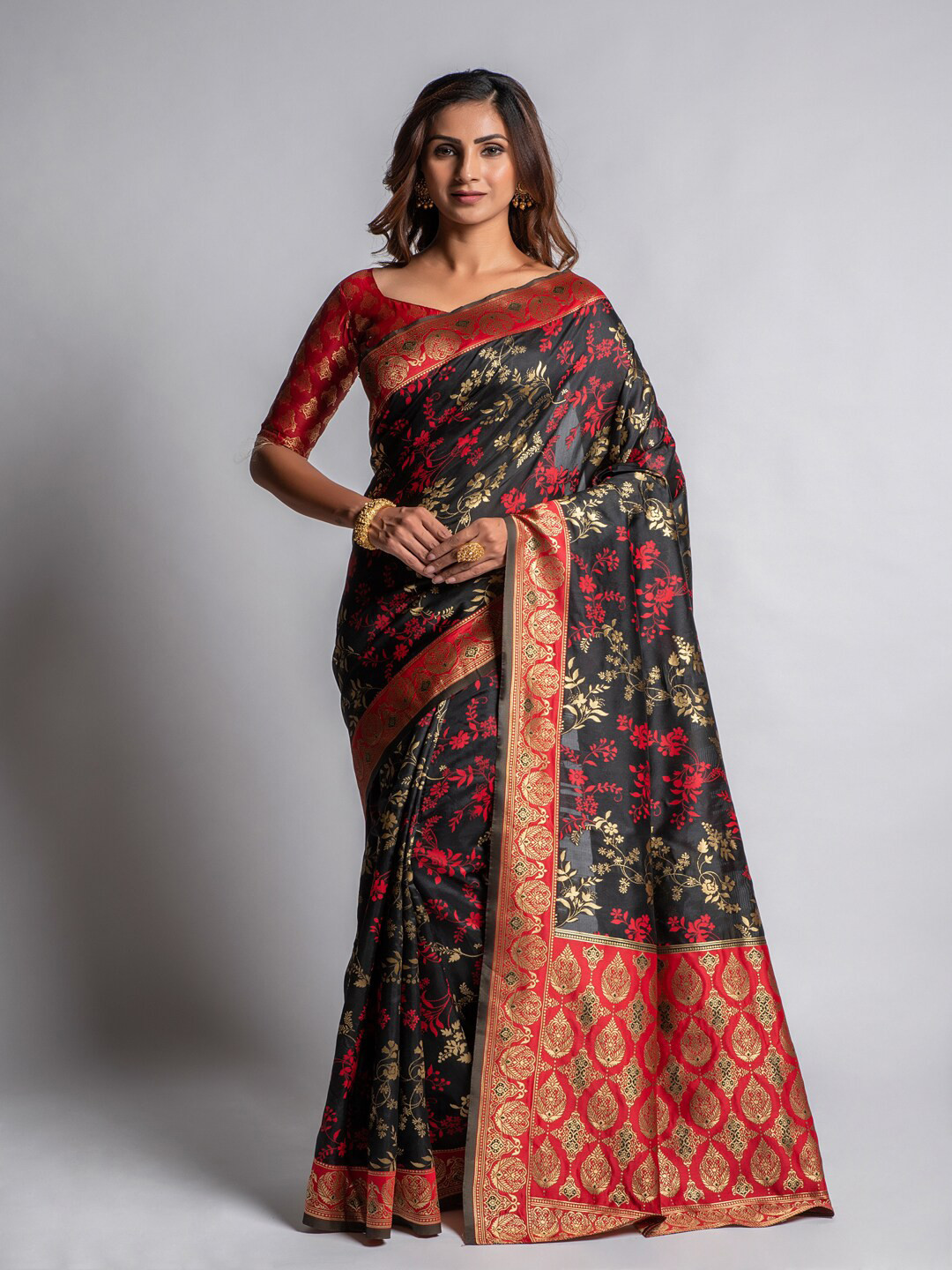 Lilots Black & Red Floral Zari Silk Blend Jacquard Kota Saree
