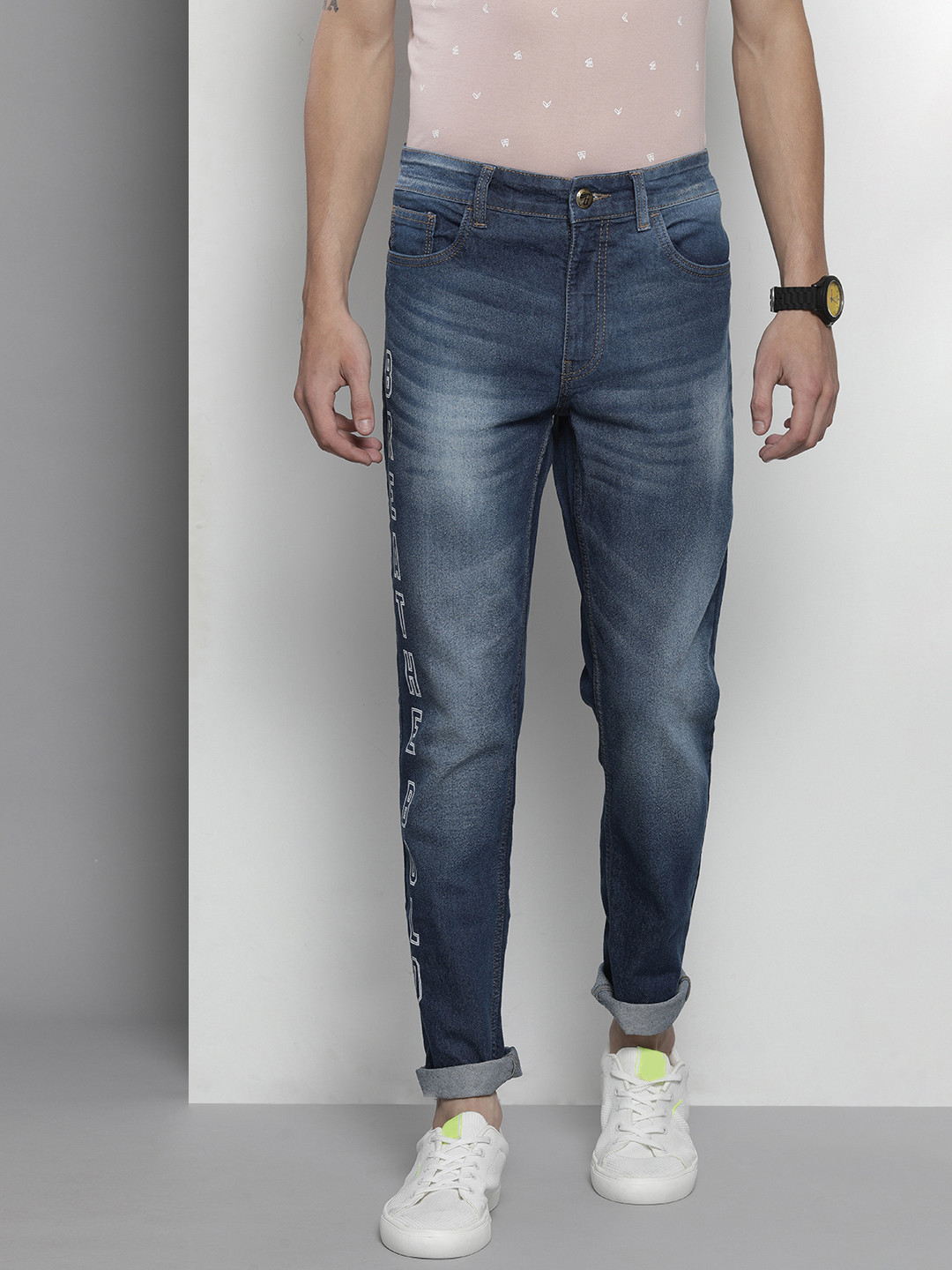 The Indian Garage Co Men Blue Slim Fit Light Fade Stretchable Jeans