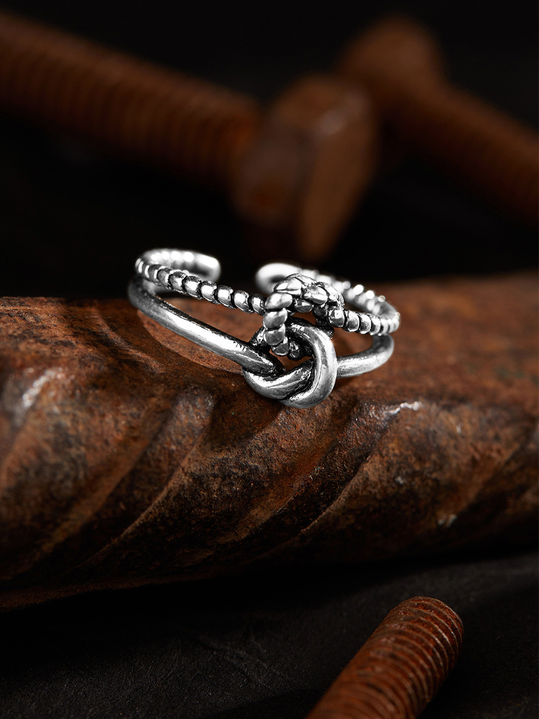 Roadster Men Oxidised Silver-Plated Interlinked Design Adjustable Finger Ring