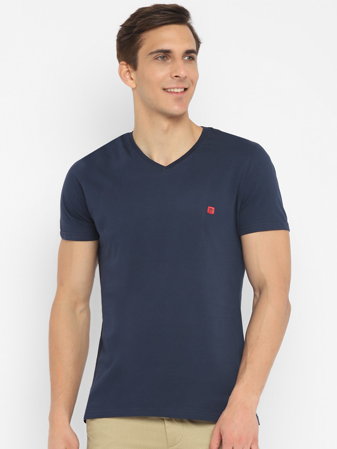 Turtle Men Navy Blue V-Neck Slim Fit T-shirt