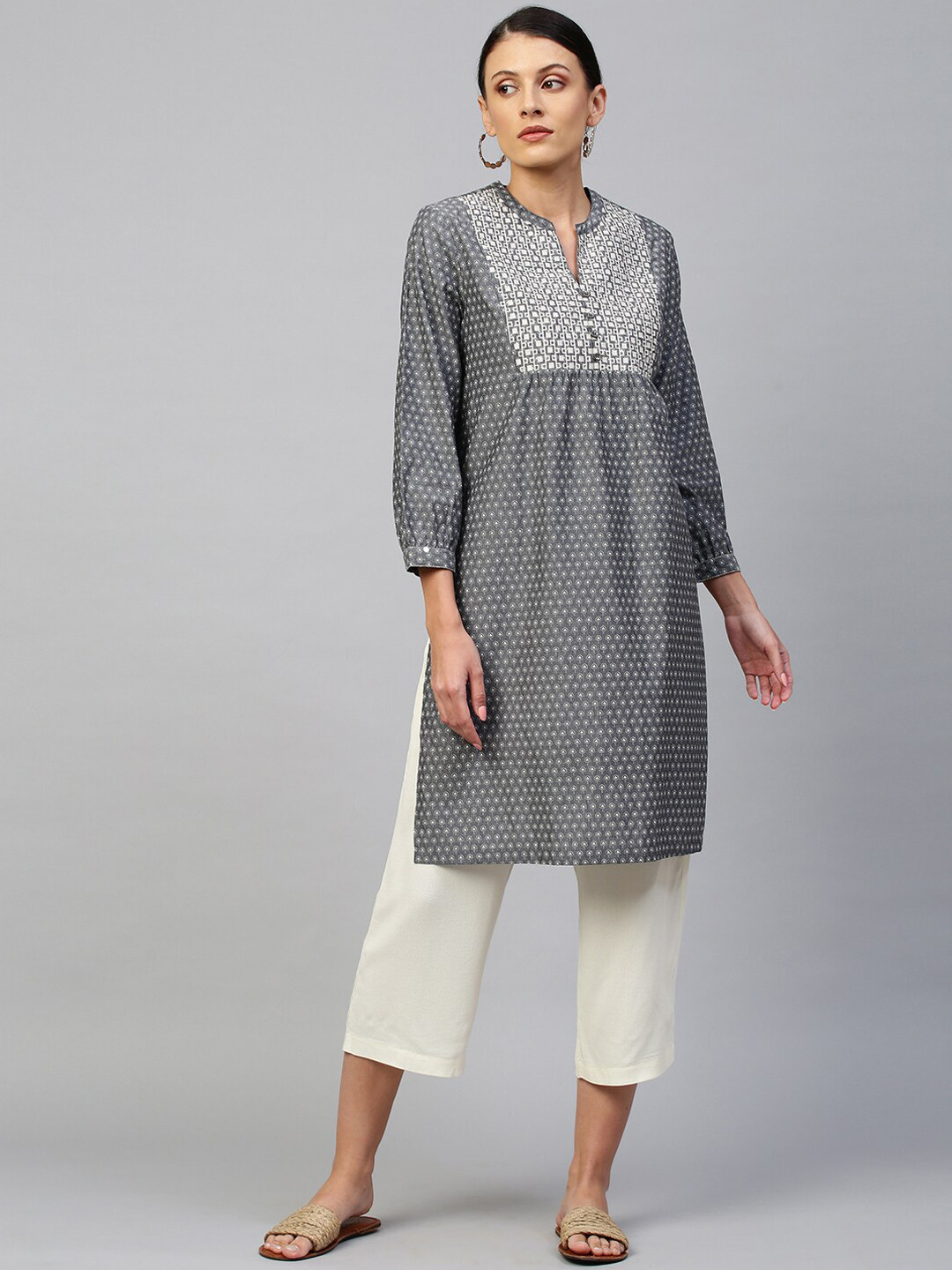 Modern Indian by CHEMISTRY Women Grey Melange Embroidered Kurti with Trousers