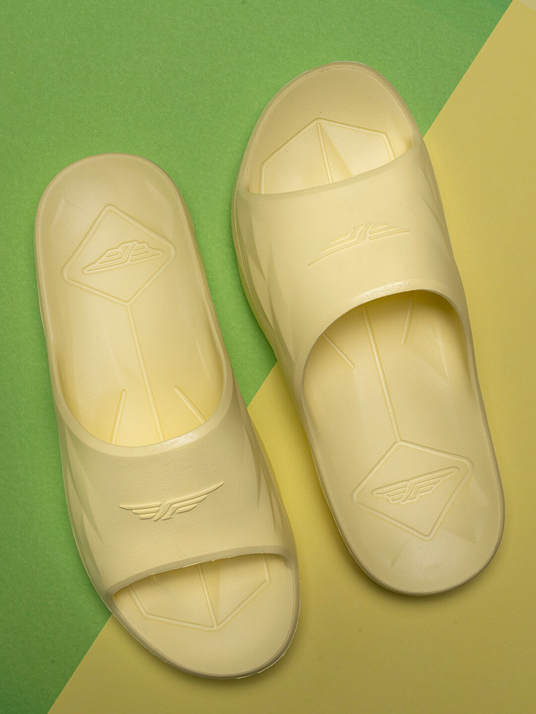 Red Tape Women Yellow Rubber Sliders