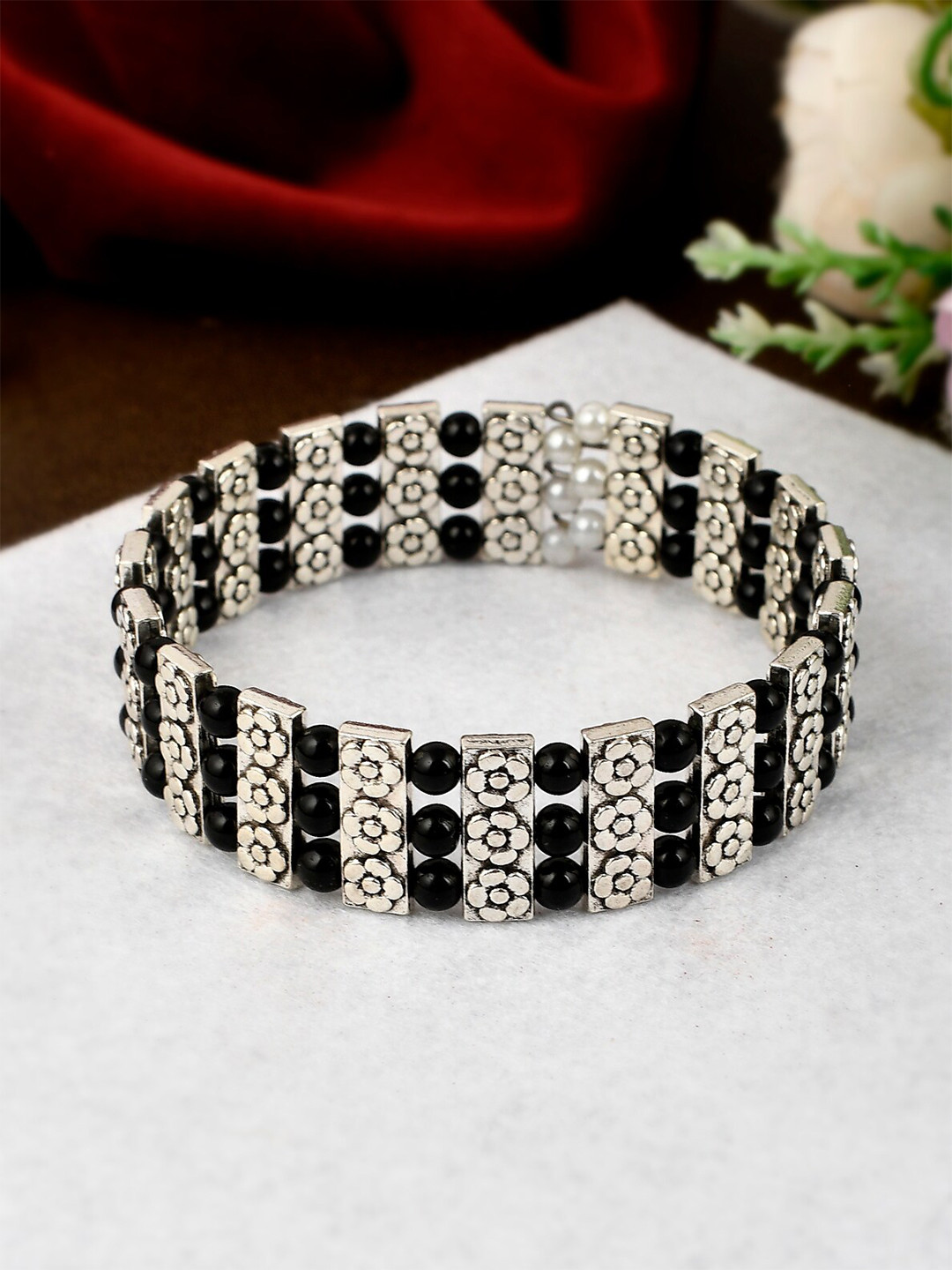 Silvermerc Designs Women Silver-Toned & Black Brass Antique Silver-Plated Cuff Bracelet