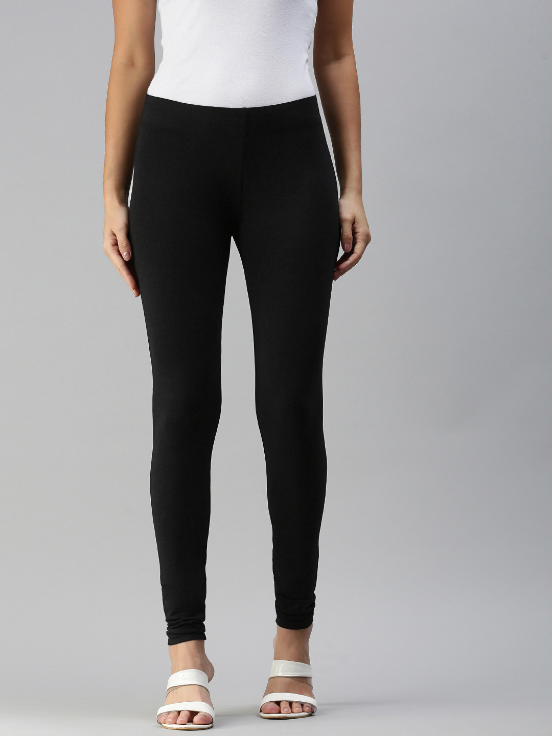 Huetrap Black Ankle-Length Leggings