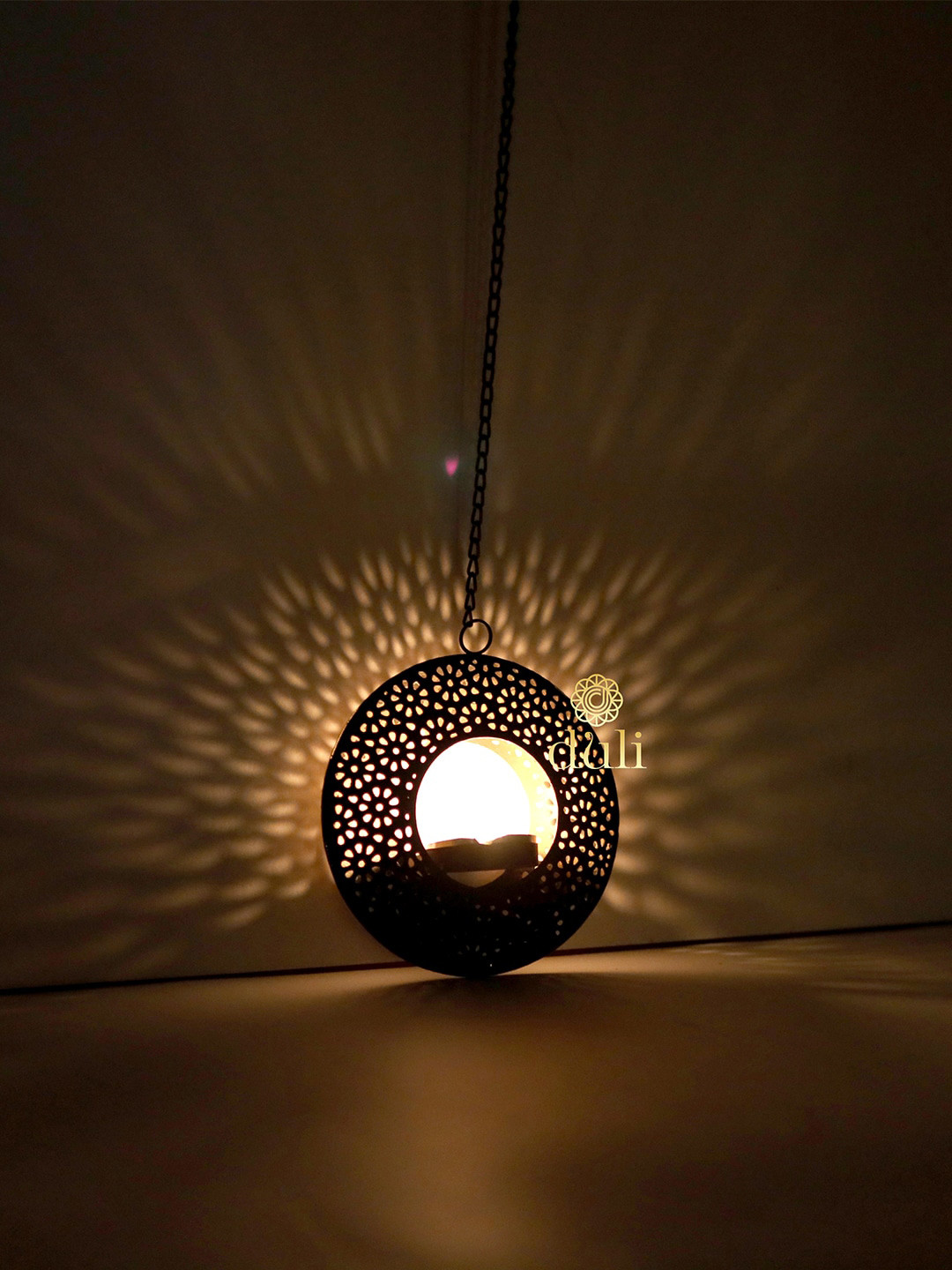DULI Unisex Black Hanging Metal Tealight Candle Holder