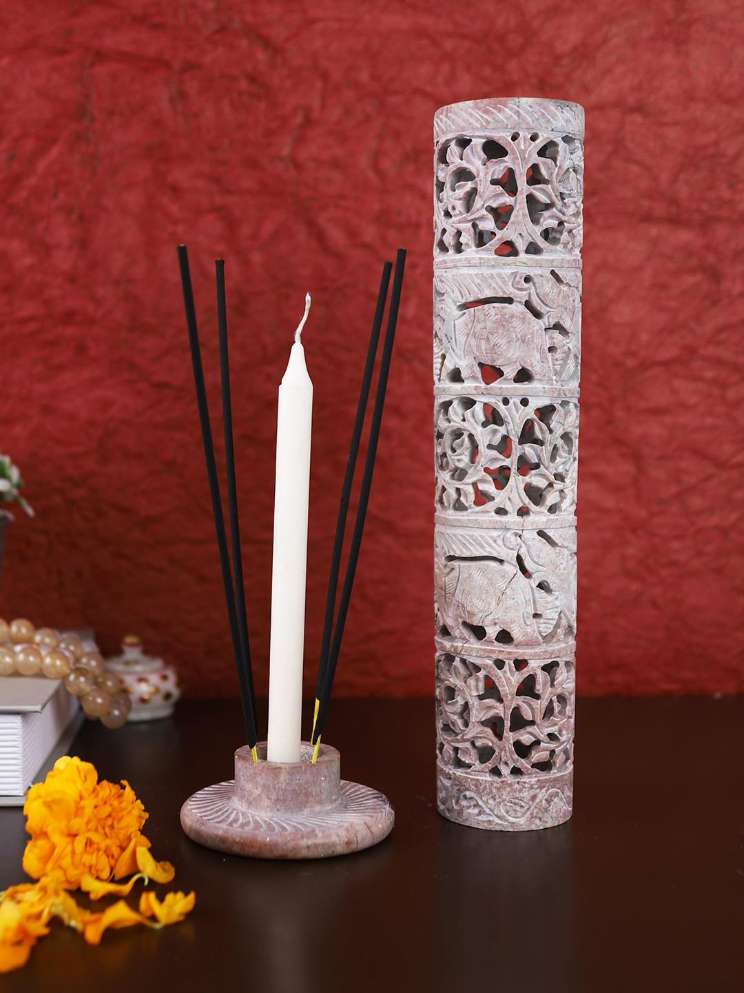 Aapno Rajasthan Unisex Red Candle Holders