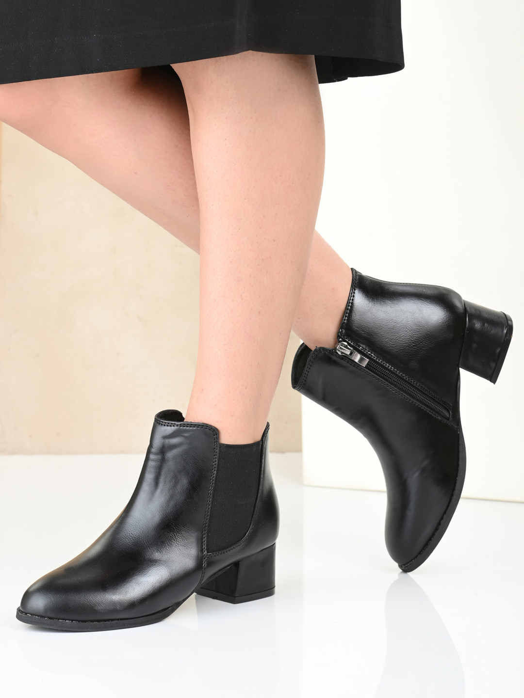 Eego Italy Men Black Solid High-Top Chelsea Boots