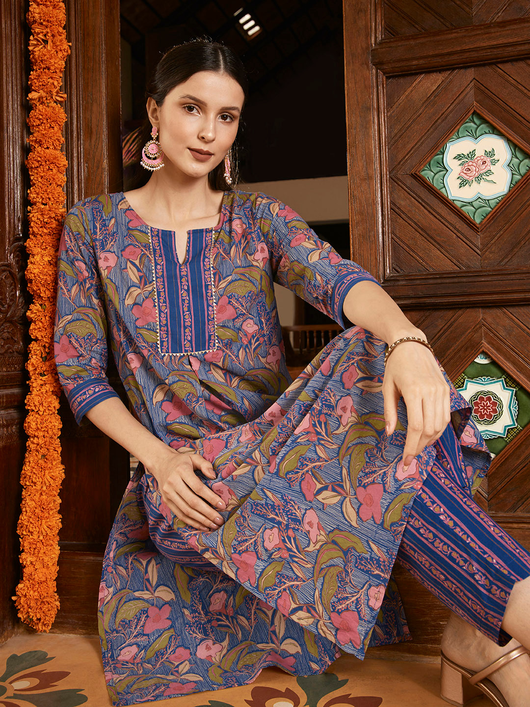 Anouk Women Purple Floral Printed Pure Cotton Kurta with Trousers