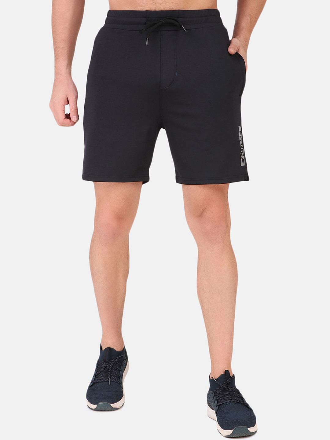 FITINC Men Black Slim Fit Training or Gym Sports Shorts with Antimicrobial Technology