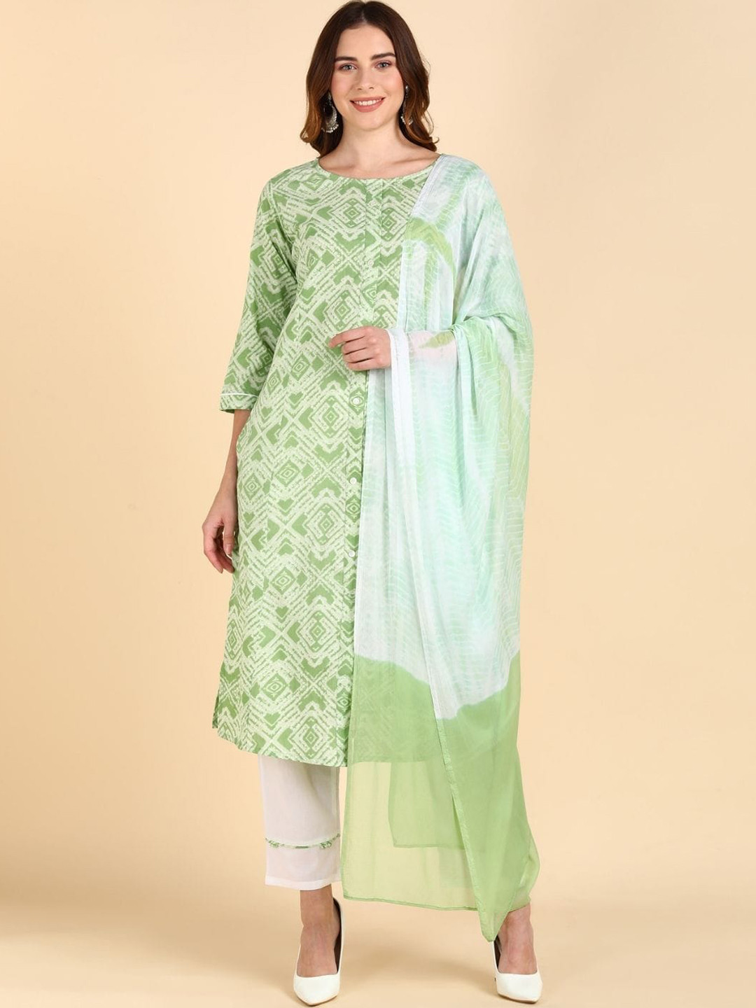 VEDANA Women Green Floral Embroidered High Slit Pure Cotton Kurti with Trousers & With Dupatta