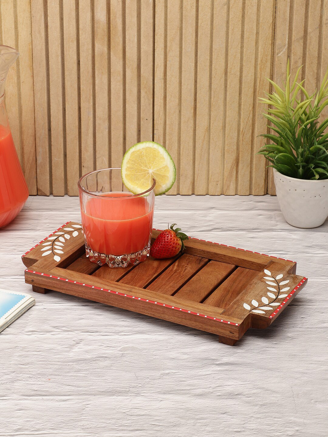 VarEesha Brown Patterned Mango Wood Serving Tray