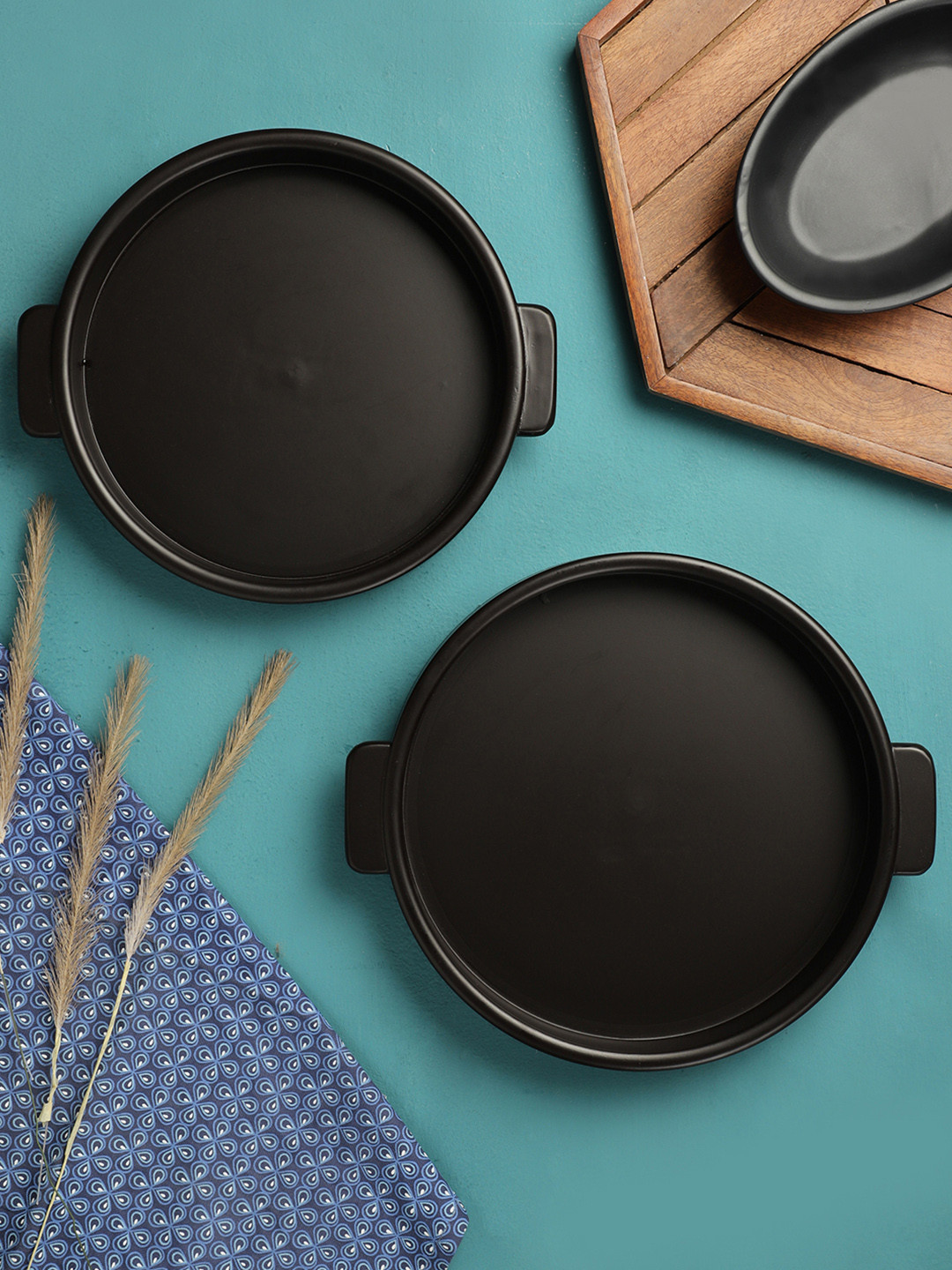 VarEesha Set Of 2 Brown Solid Handmade Wooden Round Trays