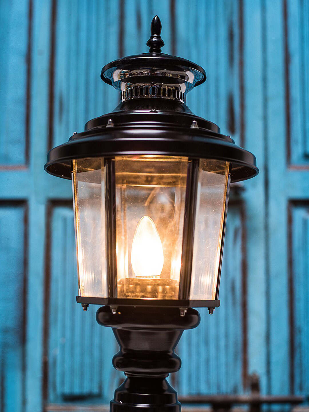 Fos Lighting Black Lantern Style Outdoor Pole Gate Light