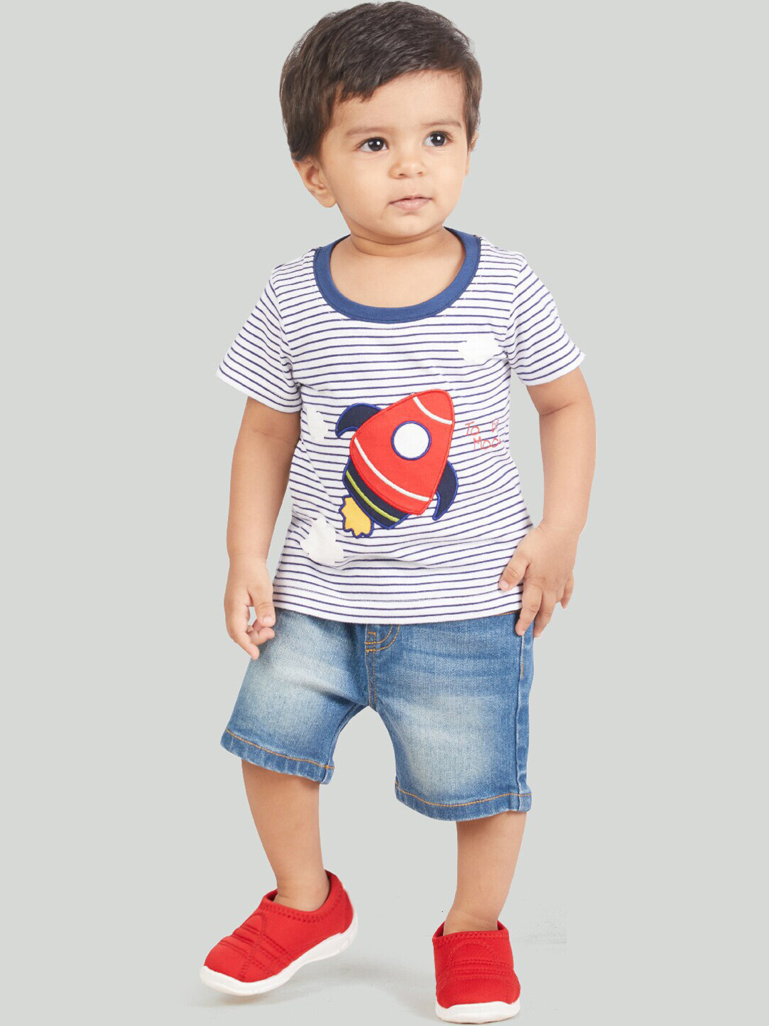 Zalio Boys White & Blue Printed T-shirt with Denim Shorts