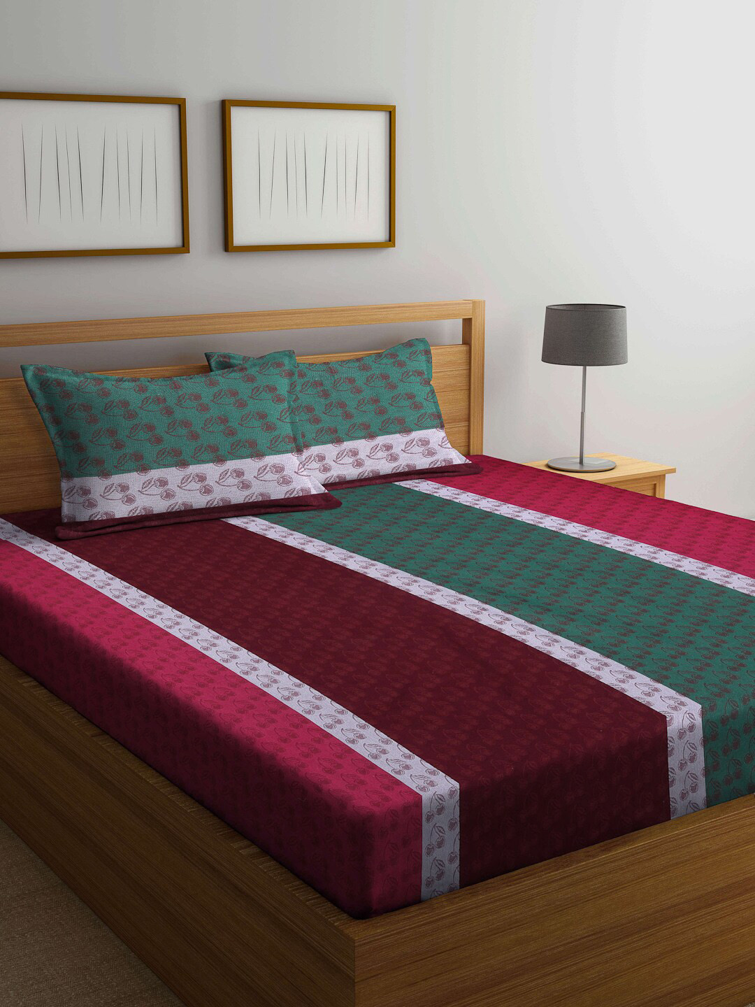 Arrabi Maroon Floral Cotton 300 TC King Fine Bedsheet with 2 Pillow Covers-98 x 85 inches