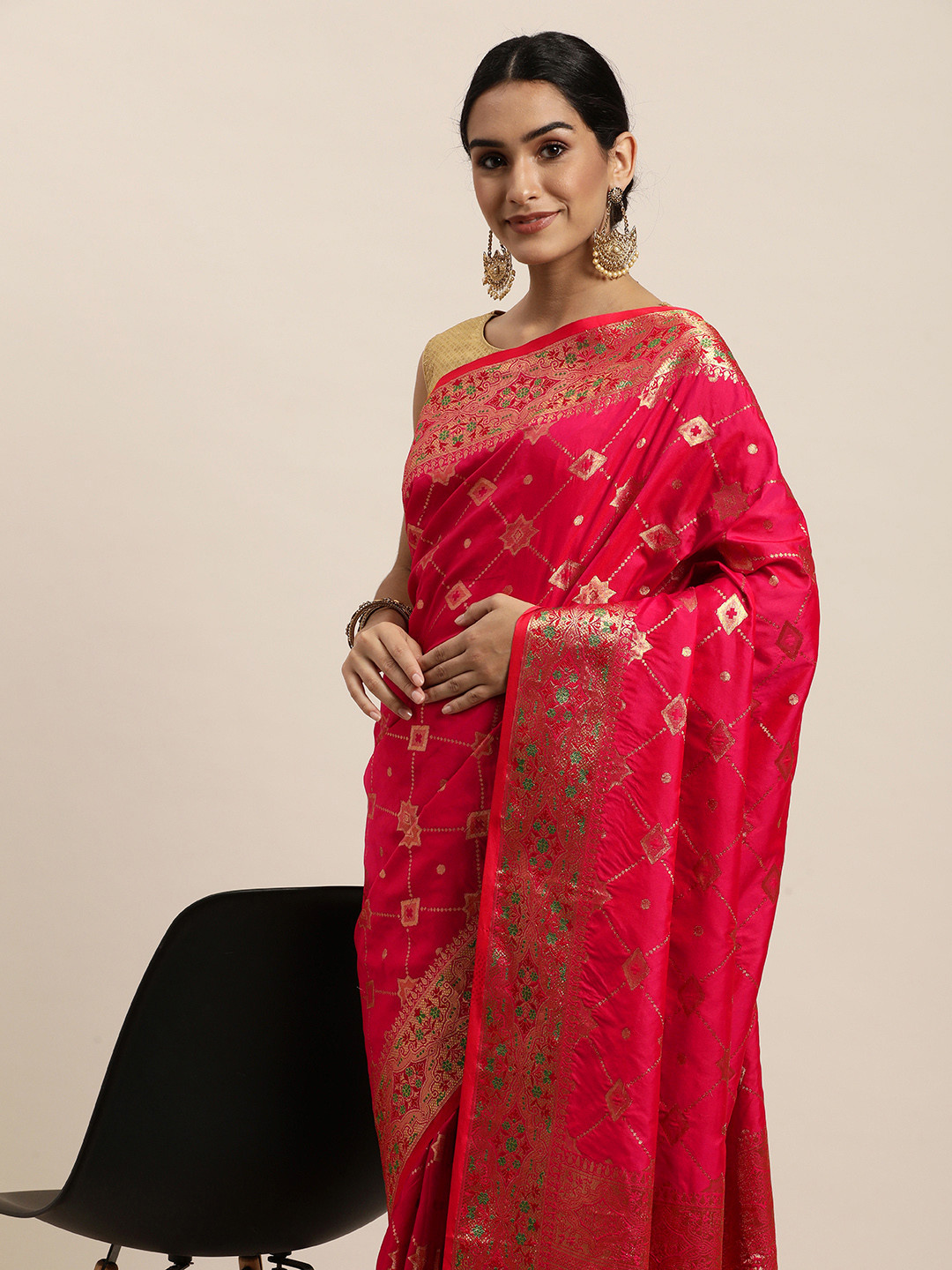 Saree Swarg Magenta & Golden Ethnic Motifs Silk Blend Banarasi Sarees