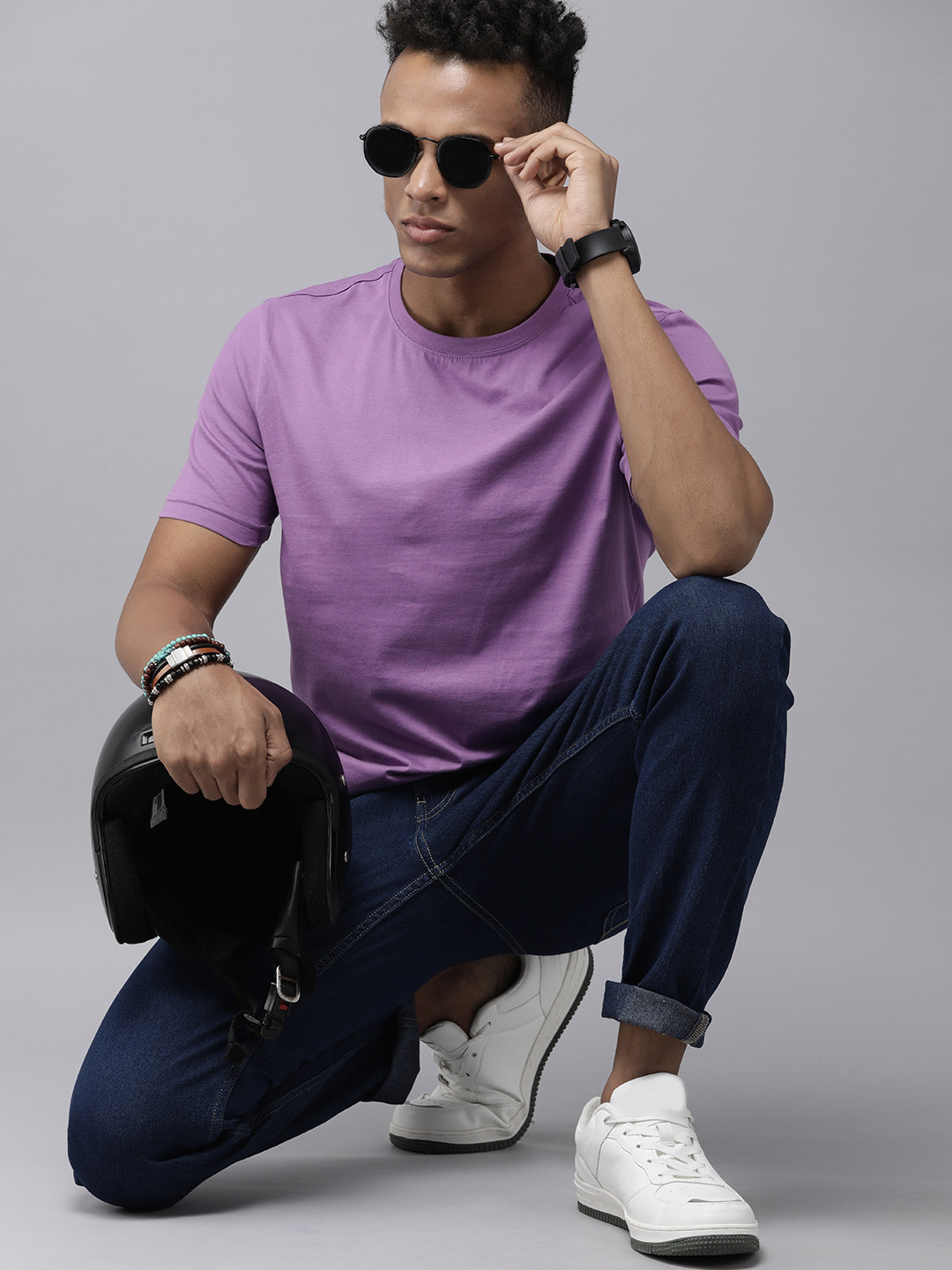 Roadster Men Purple Solid T-shirt