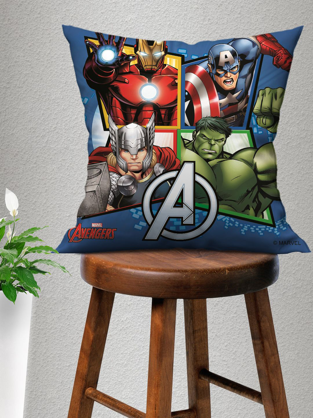 Marvel Marvel Avengers Polyester Anti-Wrinkle Cushion Cover - 15.7x15.7In