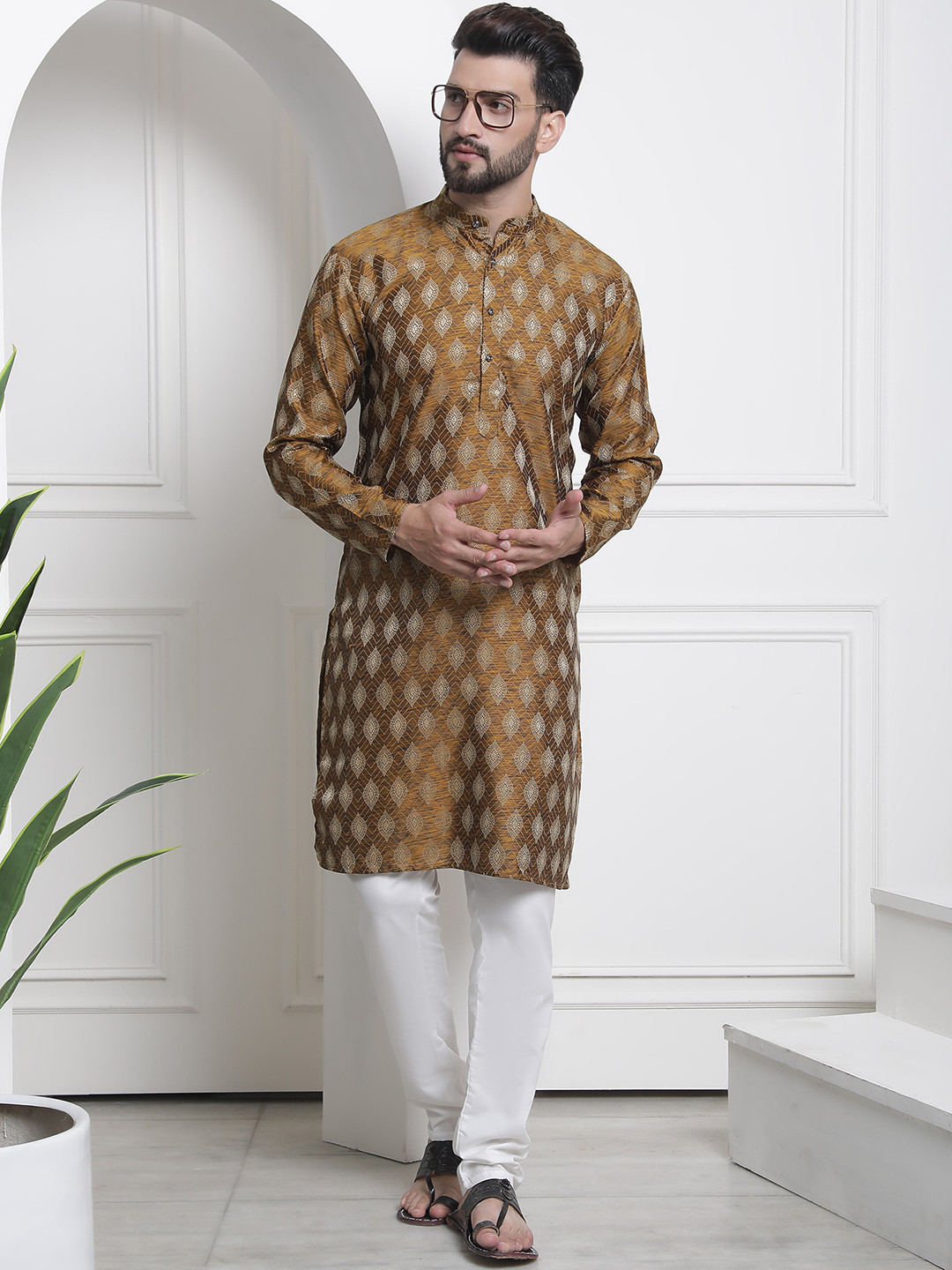 SOJANYA Men Mustard Brown Woven Design Kurta with Churidar