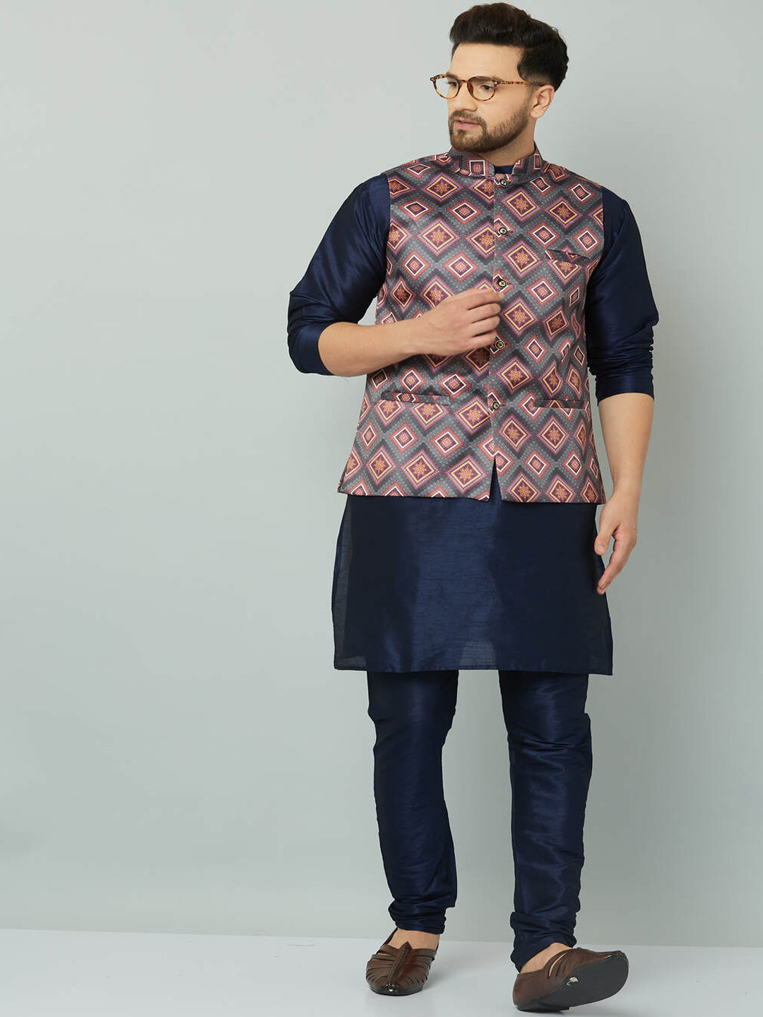 Kaifoo Men Navy Blue & Pink Layered Kurta with Churidar With Nehru Jacket