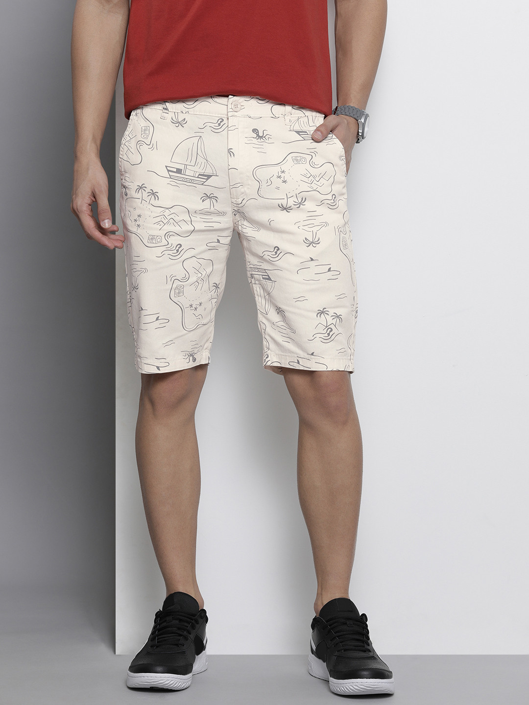 The Indian Garage Co Men Cream-Coloured Printed Slim Fit Cotton Chino Shorts