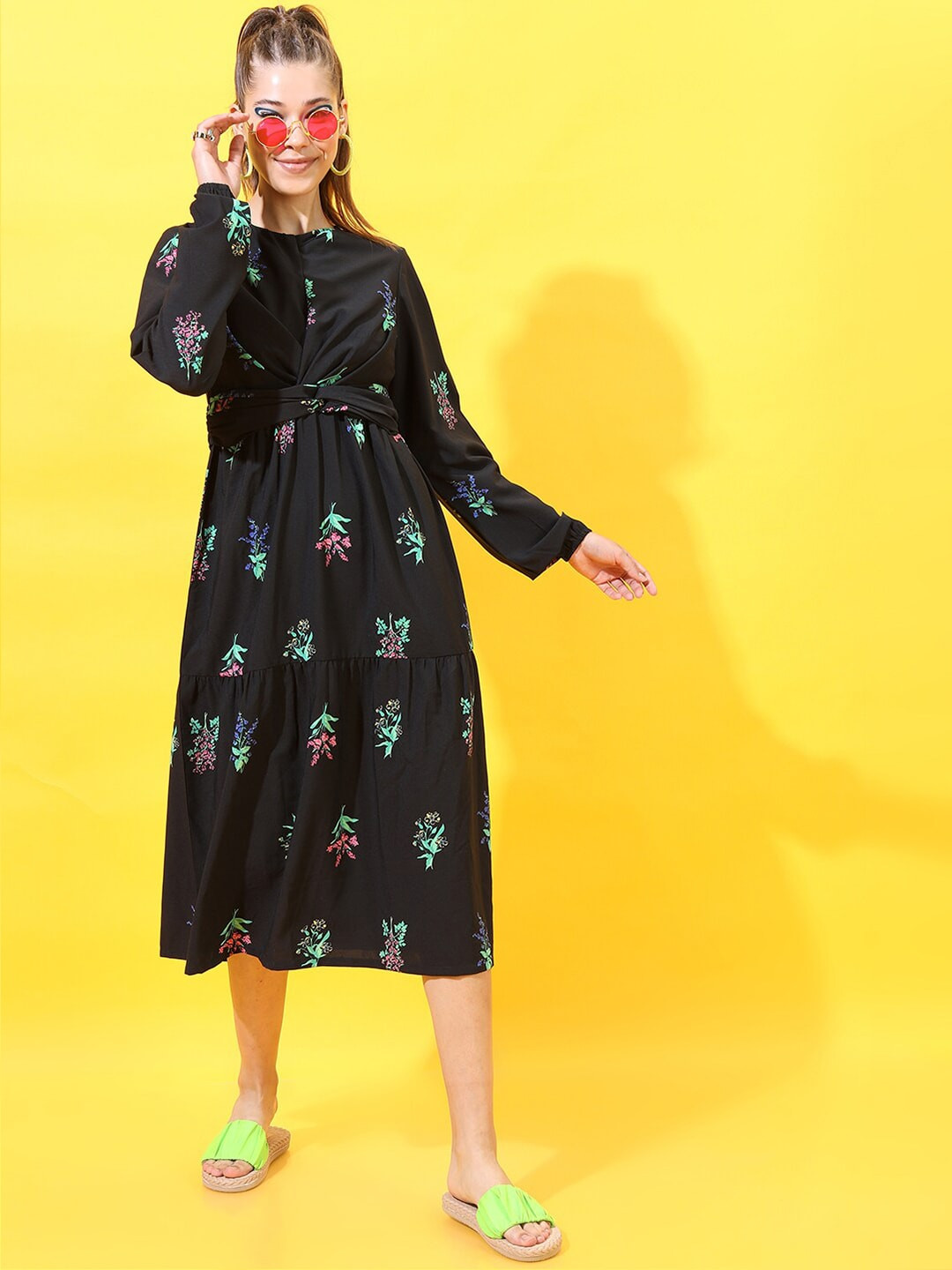 Tokyo Talkies Women Stunning Black Floral Dress