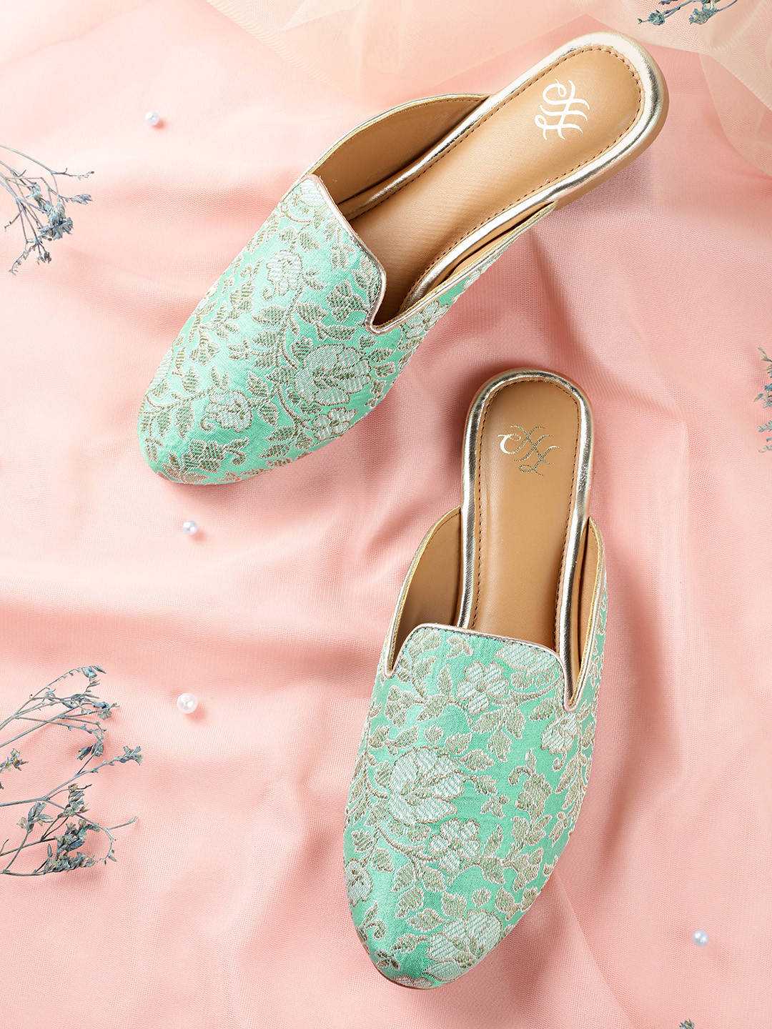 House of Pataudi Women Green & Golden Ethnic Design Mules