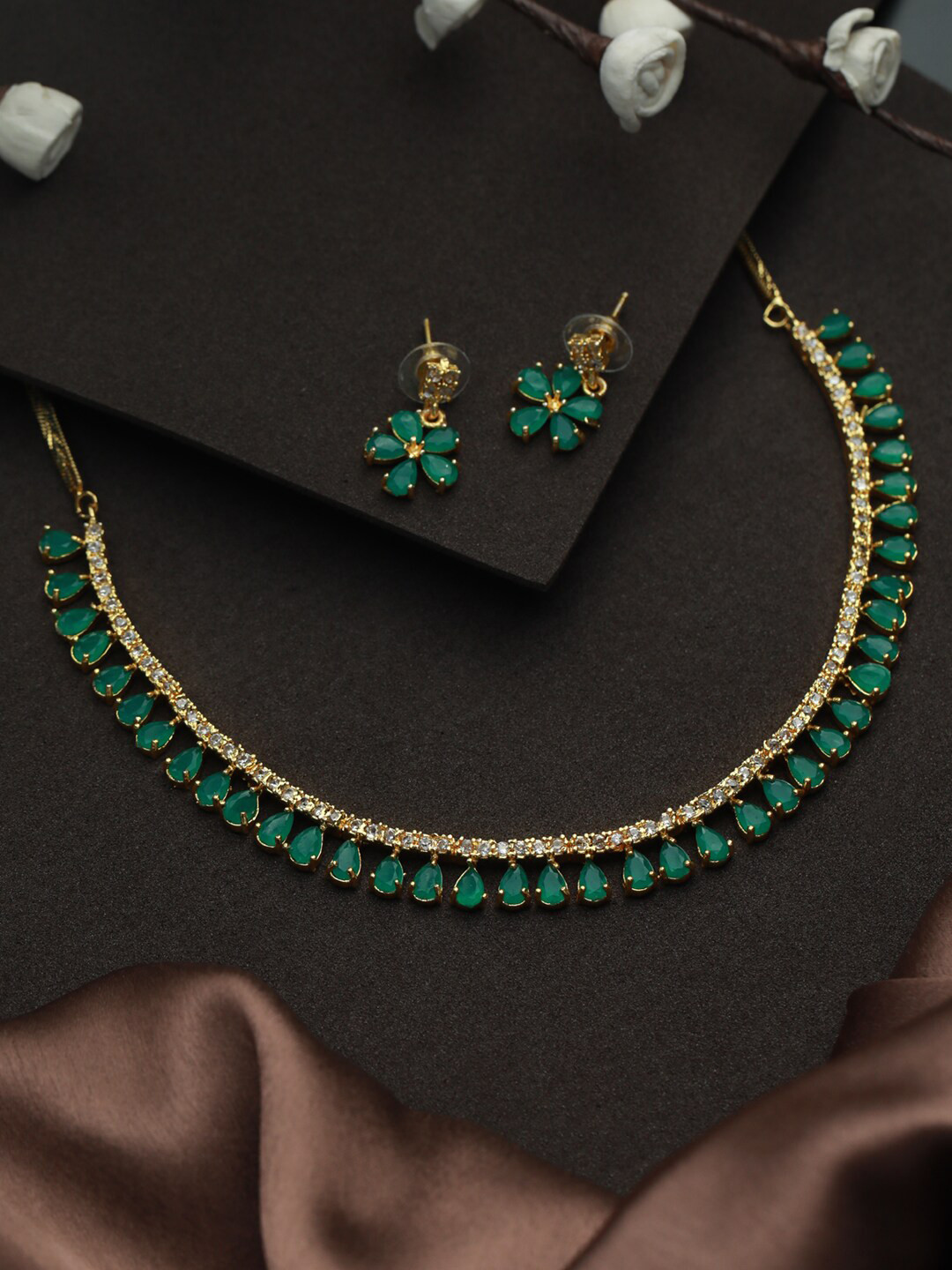 Priyaasi Women Gold-Plated Green Leaf AD-Studded & Beaded Jewellery Set