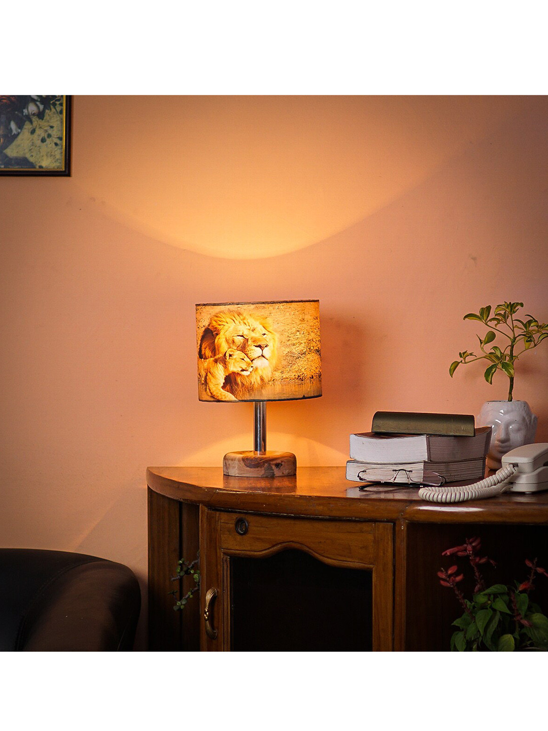 Pinecraft INTERNATIONAL Beige Edra Table Lamp with Silk Shade