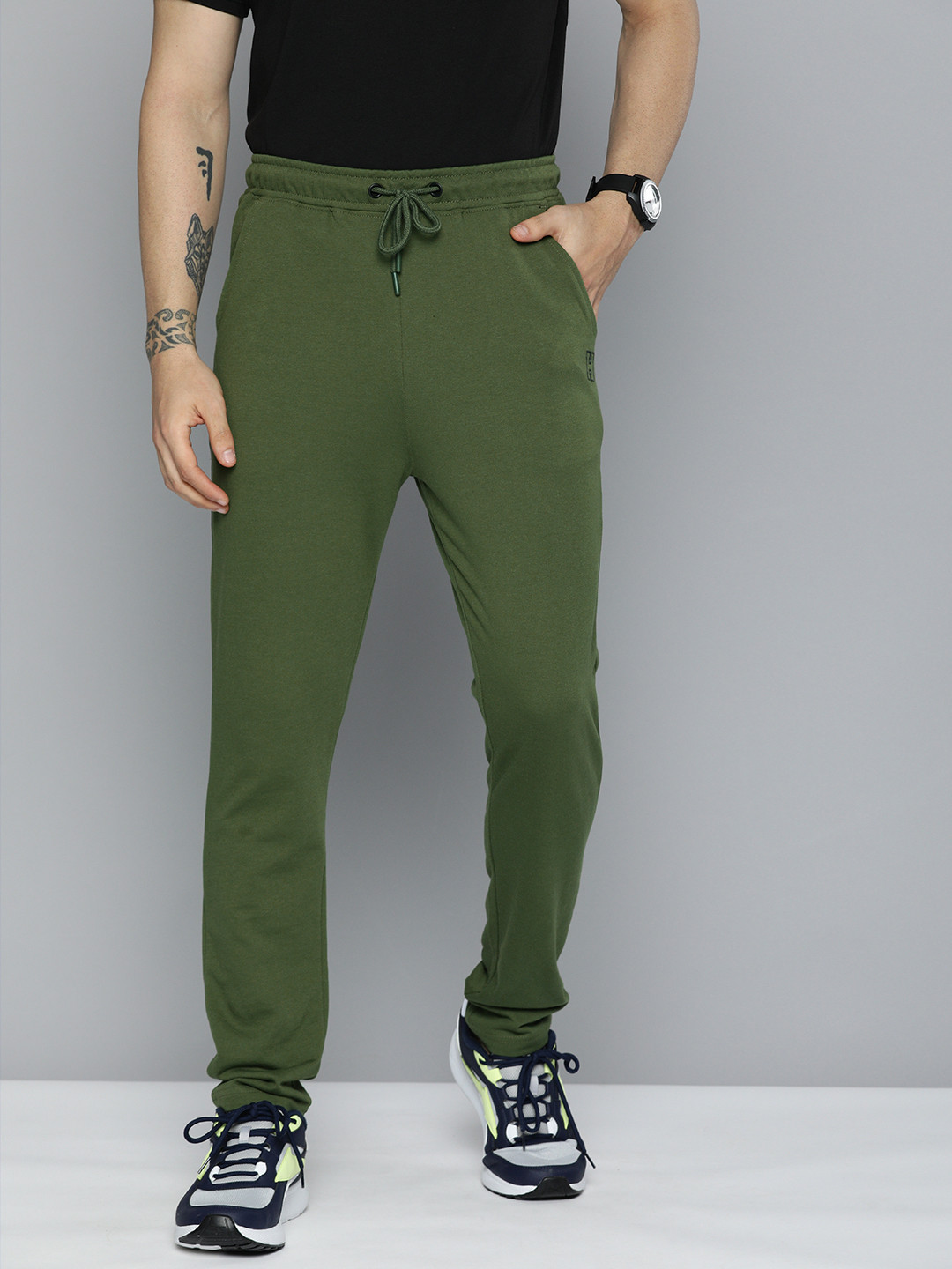 Harvard Men Olive Green Brand Logo Applique Mid Rise Casual Joggers