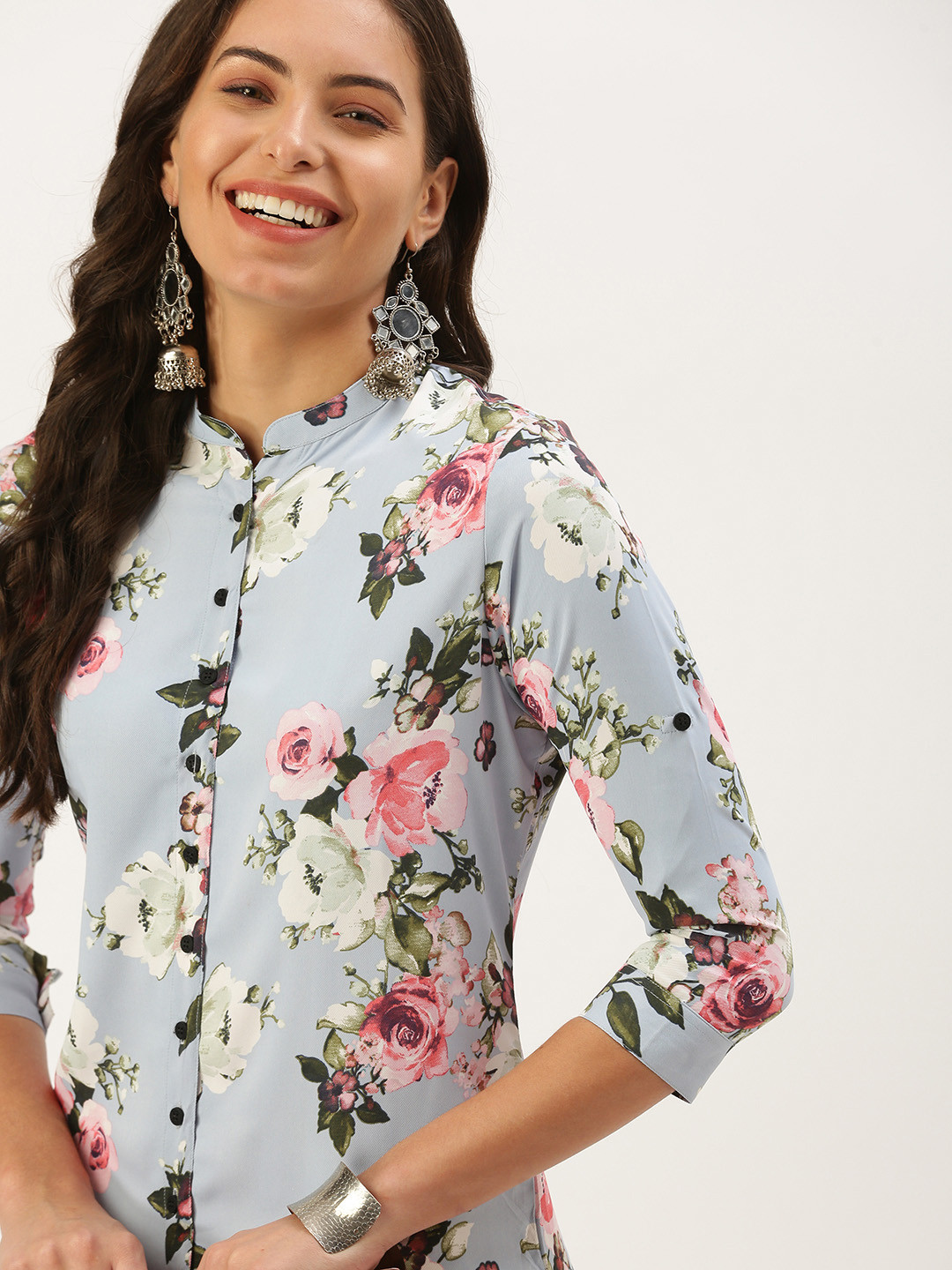 SHOWOFFFF Women Blue & Multicoloured Floral Printed Floral Georgette Kurta