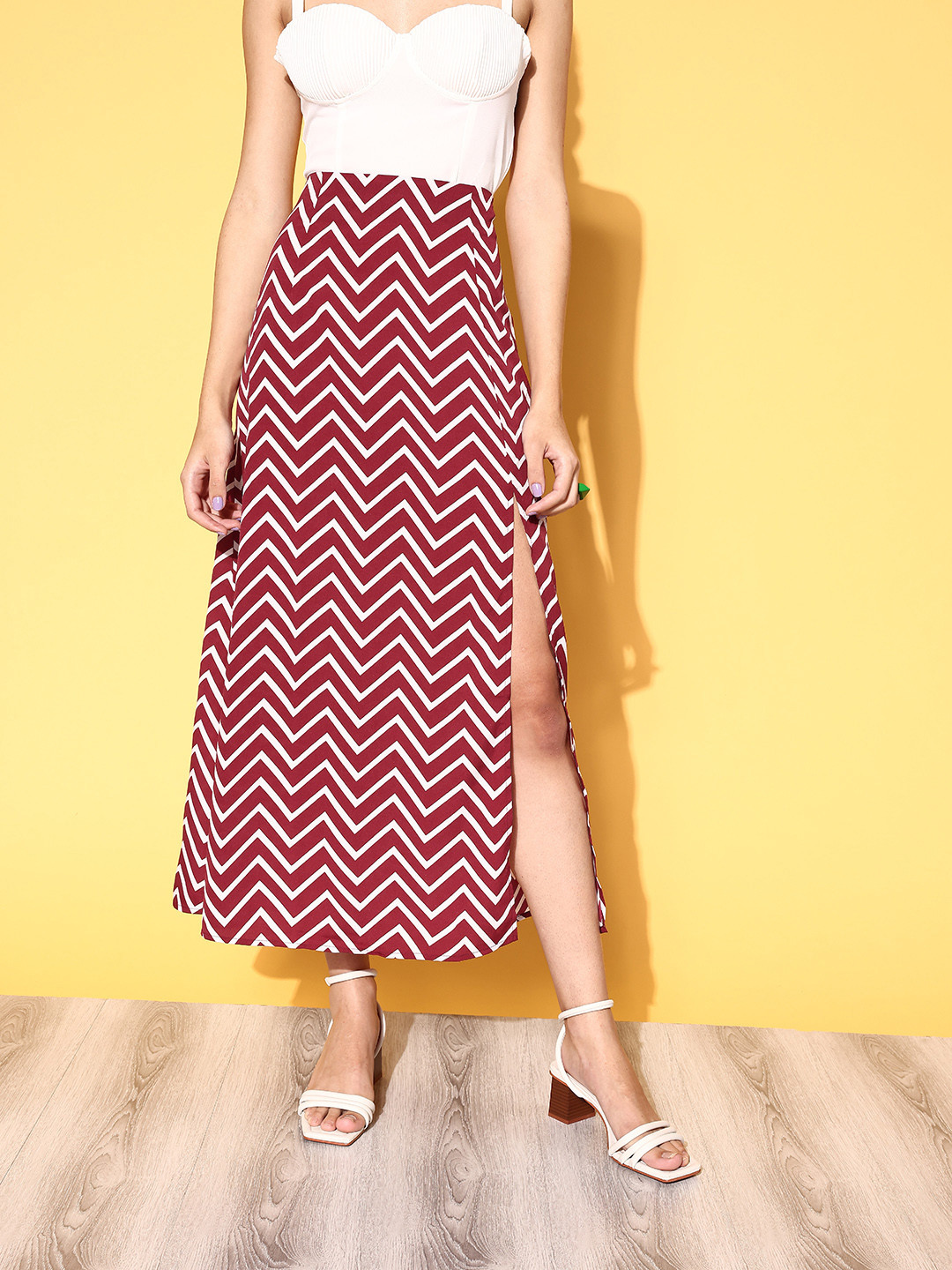 Berrylush Classy Maroon Geometric Roman Column Skirt